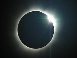 solar eclipse1 300x225 SW 7