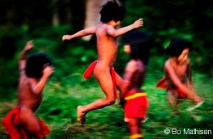 Bo Children 300x196 Great music reigns for The Rainforest Foundation
