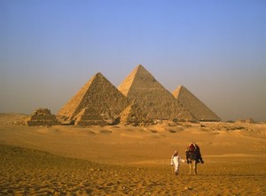 old seven wonders of the world pyramid of giza 300x222 Egypt plans multi mega watt solar power plant