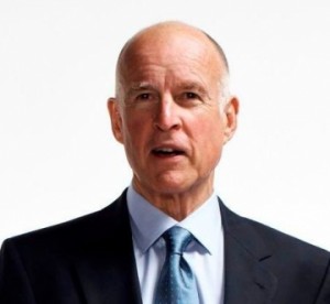 90263 360 jerry brownjpg 300x276 Brown Praises Job Creation At World’s Largest Solar Project