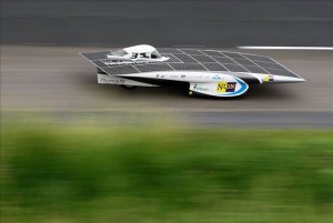 nuna 5 solar race2 300x201 Berkeley and Stanford Racing in 2011 World Solar Challenge