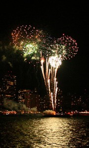 fireworks lcol 180x300 New York City Eco Friendly Yachts and Everything
