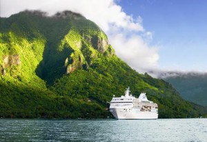 paul gauguin cruise 2 lg 300x206 South Pacific Resort An Eco Innovator