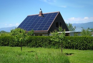 residential solar sunpower 5 300x203 Solar Installs Push PG&E To Top Spot
