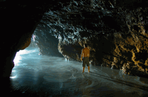 cueva gente 2 300x197 Costa Rica an environmental bridge to the future