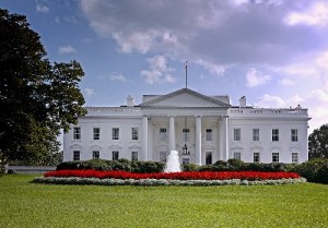 white house springtime 300x209 GI2